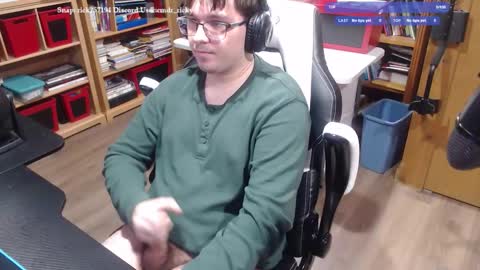 Snapshot of baterricky chatting on December 20, 2025, 2:46 pm Ricky online show from December 20, 2025, 2:46 pm