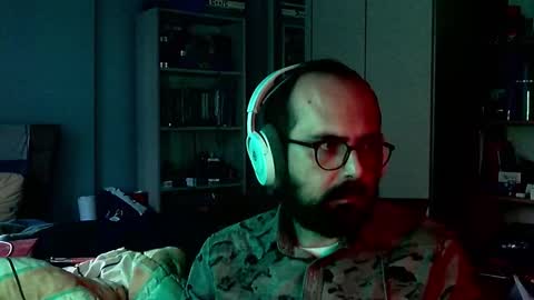 Snapshot of bayto chatting on October 5, 2025, 3:21 pm bayto online show from October 5, 2025, 3:21 pm