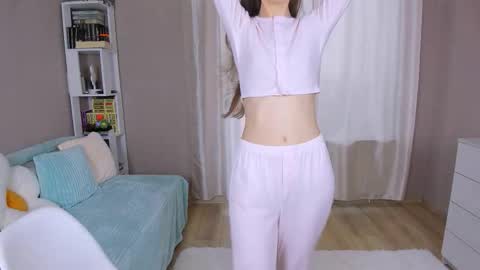 Snapshot of bb_lourels_ chatting on February 7, 2026, 12:09 pm Lourel I will be here on and online show from February 7, 2026, 12:09 pm