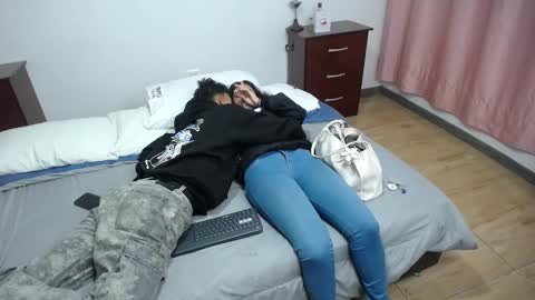 Sara  Juan online show from December 14, 2025, 3:23 am