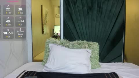 Snapshot of beautifulgirl4u_ chatting on February 28, 2026, 11:17 pm online show from February 28, 2026, 11:17 pm