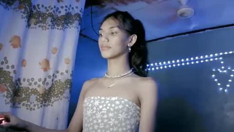 Snapshot of beautyhotasia123 chatting on December 6, 2024, 2:46 am beautyhotasia123 online show from December 6, 2024, 2:46 am