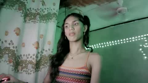 Snapshot of beautyhotasia123 chatting on December 6, 2024, 5:44 pm beautyhotasia123 online show from December 6, 2024, 5:44 pm