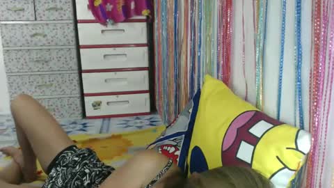 Snapshot of bebelove25 chatting on December 20, 2024, 1:03 am bebelove25 online show from December 20, 2024, 1:03 am