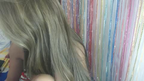 Snapshot of bebelove25 chatting on February 5, 2025, 2:08 am bebelove25 online show from February 5, 2025, 2:08 am