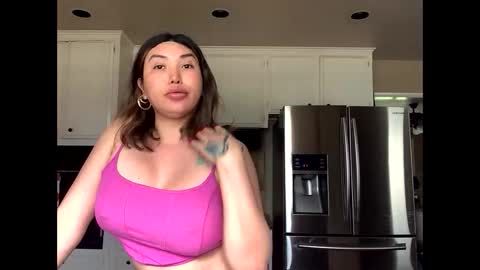 Snapshot of bella69donna chatting on February 24, 2026, 10:30 pm bella69donna online show from February 24, 2026, 10:30 pm