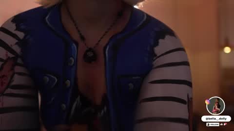 Snapshot of bella__donne chatting on October 24, 2025, 7:21 pm online show from October 24, 2025, 7:21 pm