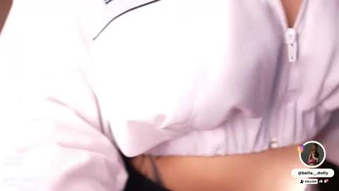 Snapshot of bella__donne chatting on November 5, 2025, 11:43 am online show from November 5, 2025, 11:43 am