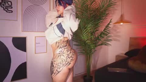 Snapshot of bella__donne chatting on November 22, 2025, 9:25 pm online show from November 22, 2025, 9:25 pm