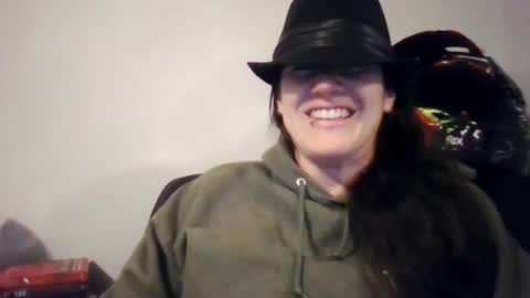 Bella online show from January 25, 2025, 2:58 am