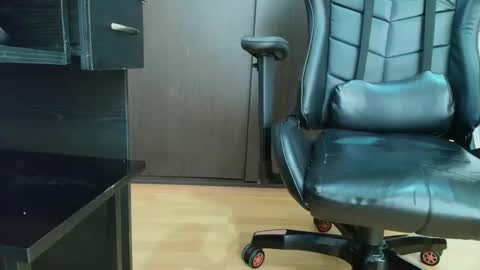 Snapshot of bellangel_ chatting on February 7, 2026, 9:40 pm Camille online show from February 7, 2026, 9:40 pm