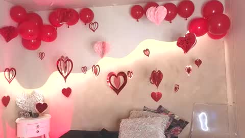 bellarooux online show from February 14, 2026, 12:35 pm