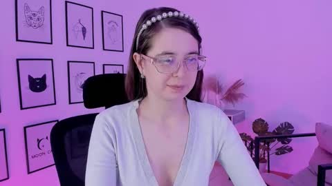 Snapshot of bellatrixllestrange chatting on December 16, 2024, 12:38 pm Bella. Ntmu online show from December 16, 2024, 12:38 pm