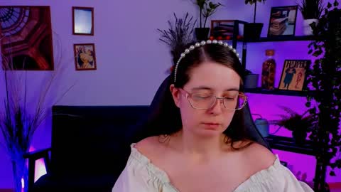 Snapshot of bellatrixllestrange chatting on March 3, 2025, 8:32 pm Bella. Ntmu online show from March 3, 2025, 8:32 pm