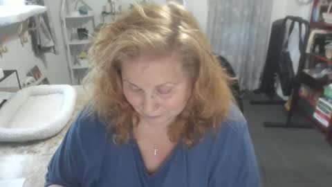 Snapshot of bellavoca chatting on October 14, 2025, 12:06 pm Bellavoca online show from October 14, 2025, 12:06 pm