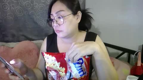 Snapshot of bellbabe chatting on January 17, 2026, 6:33 pm Bella online show from January 17, 2026, 6:33 pm