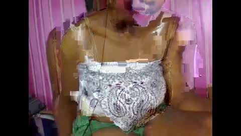 Snapshot of bellemiahxx chatting on December 4, 2024, 10:24 am bellemiahXx online show from December 4, 2024, 10:24 am