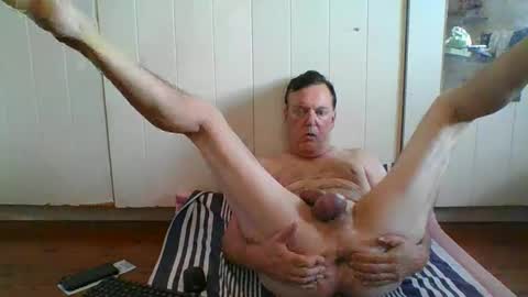 Snapshot of benjoid chatting on February 16, 2026, 2:29 am benjoid online show from February 16, 2026, 2:29 am