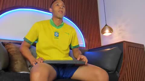 Snapshot of bento_fox chatting on February 6, 2026, 4:28 am bento_fox online show from February 6, 2026, 4:28 am