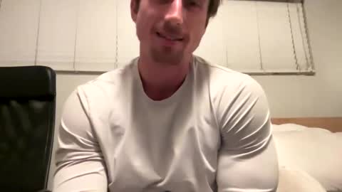 Snapshot of bestcoast35 chatting on March 6, 2025, 7:47 am Bestcoast3579 online show from March 6, 2025, 7:47 am