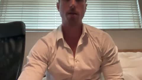 Snapshot of bestcoast35 chatting on January 6, 2026, 5:27 pm Bestcoast3579 online show from January 6, 2026, 5:27 pm