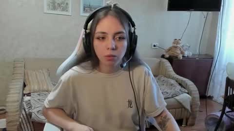 Snapshot of bethany_tease chatting on February 18, 2026, 10:44 am bethany_tease online show from February 18, 2026, 10:44 am