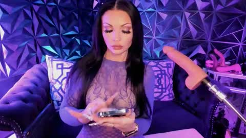 Snapshot of bettybishop chatting on February 2, 2026, 1:15 am NatashaxoBangs online show from February 2, 2026, 1:15 am