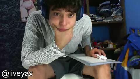 Snapshot of big_ryan18 chatting on November 4, 2025, 12:43 am Ryan online show from November 4, 2025, 12:43 am