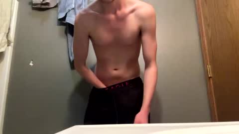 Snapshot of bigskinnyboyshh chatting on December 15, 2024, 2:08 am bigskinnyboyshh online show from December 15, 2024, 2:08 am