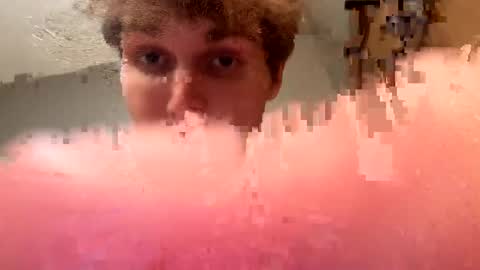 Snapshot of bigskinnyboyshh chatting on December 25, 2024, 5:16 am bigskinnyboyshh online show from December 25, 2024, 5:16 am