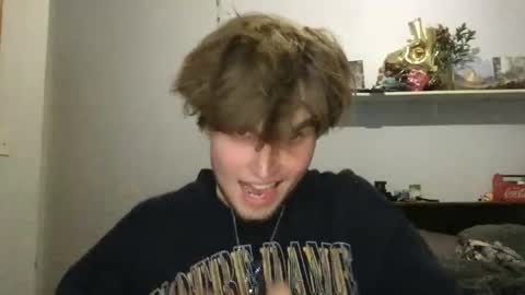 Snapshot of bigskinnyboyshh chatting on October 24, 2025, 12:08 am bigskinnyboyshh online show from October 24, 2025, 12:08 am