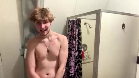 Snapshot of bigskinnyboyshh chatting on December 4, 2025, 3:27 am bigskinnyboyshh online show from December 4, 2025, 3:27 am