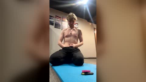 Snapshot of bigskinnyboyshh chatting on February 4, 2026, 12:05 am bigskinnyboyshh online show from February 4, 2026, 12:05 am