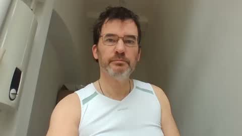 bikertom1988 online show from February 16, 2025, 12:10 pm