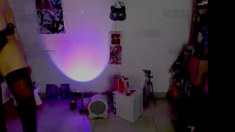 Snapshot of black_lady_05 chatting on February 10, 2026, 4:16 am millie online show from February 10, 2026, 4:16 am