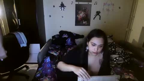 blackandwhiteboy6 online show from December 31, 2024, 12:43 am