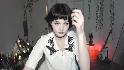 Snapshot of blackberryfizz chatting on December 23, 2025, 6:33 am Ella online show from December 23, 2025, 6:33 am