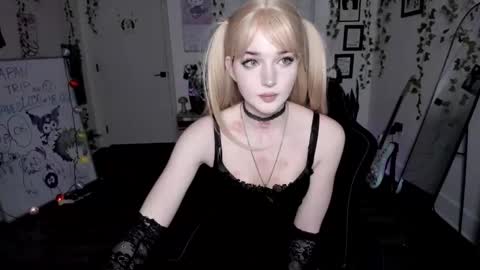 Snapshot of blackberryfizz chatting on February 15, 2026, 9:08 am Ella online show from February 15, 2026, 9:08 am