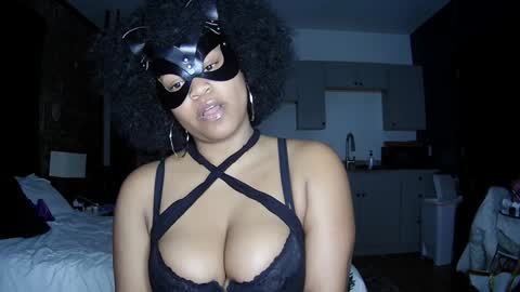 Queen Siren online show from January 13, 2025, 1:45 am