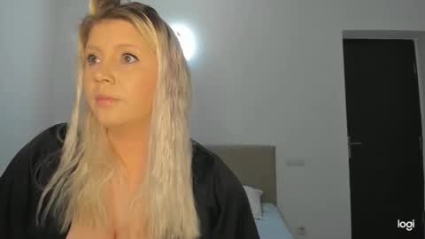 blondysarah online show from December 21, 2025, 9:11 pm