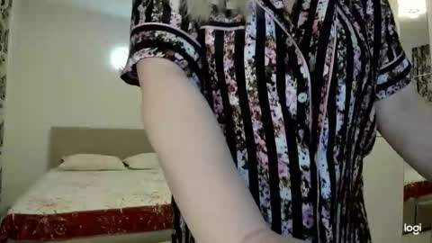 blondysarah online show from February 27, 2026, 10:43 pm