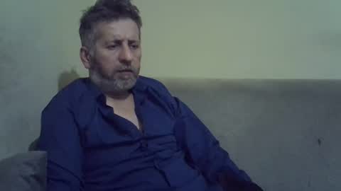 Snapshot of bluehot59 chatting on January 4, 2025, 9:41 pm blue online show from January 4, 2025, 9:41 pm