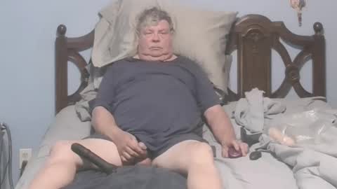 Snapshot of boner1961 chatting on December 17, 2025, 9:37 am boner1961 online show from December 17, 2025, 9:37 am