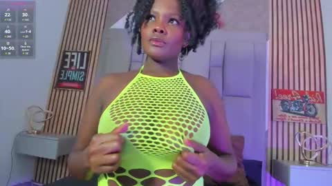 Snapshot of bonimiley chatting on February 16, 2026, 7:10 pm bony online show from February 16, 2026, 7:10 pm