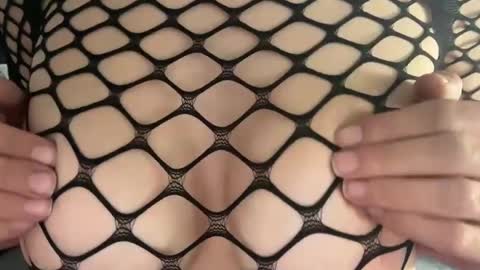 Snapshot of bonnieclyde19845 chatting on January 28, 2025, 7:32 pm Bonnie Buttons online show from January 28, 2025, 7:32 pm