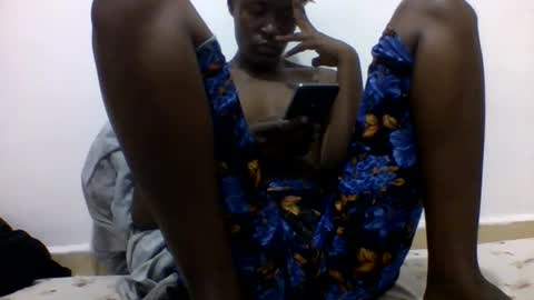 Snapshot of bouncy_vee chatting on February 19, 2026, 7:21 pm bouncy_vee online show from February 19, 2026, 7:21 pm