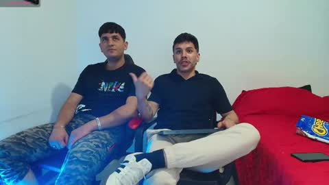 Snapshot of boyshots6331 chatting on February 1, 2026, 1:15 am boyshots6331 online show from February 1, 2026, 1:15 am