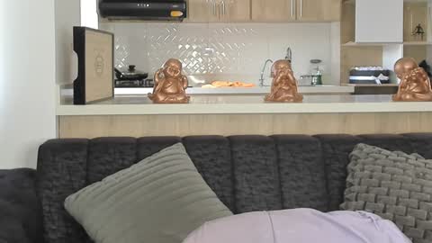 bradleymartin7 online show from January 18, 2025, 6:53 pm