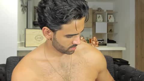 bradleymartin7 online show from February 28, 2025, 1:26 am