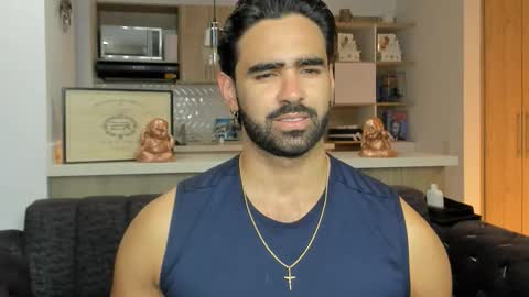 bradleymartin7 online show from November 18, 2025, 11:26 pm